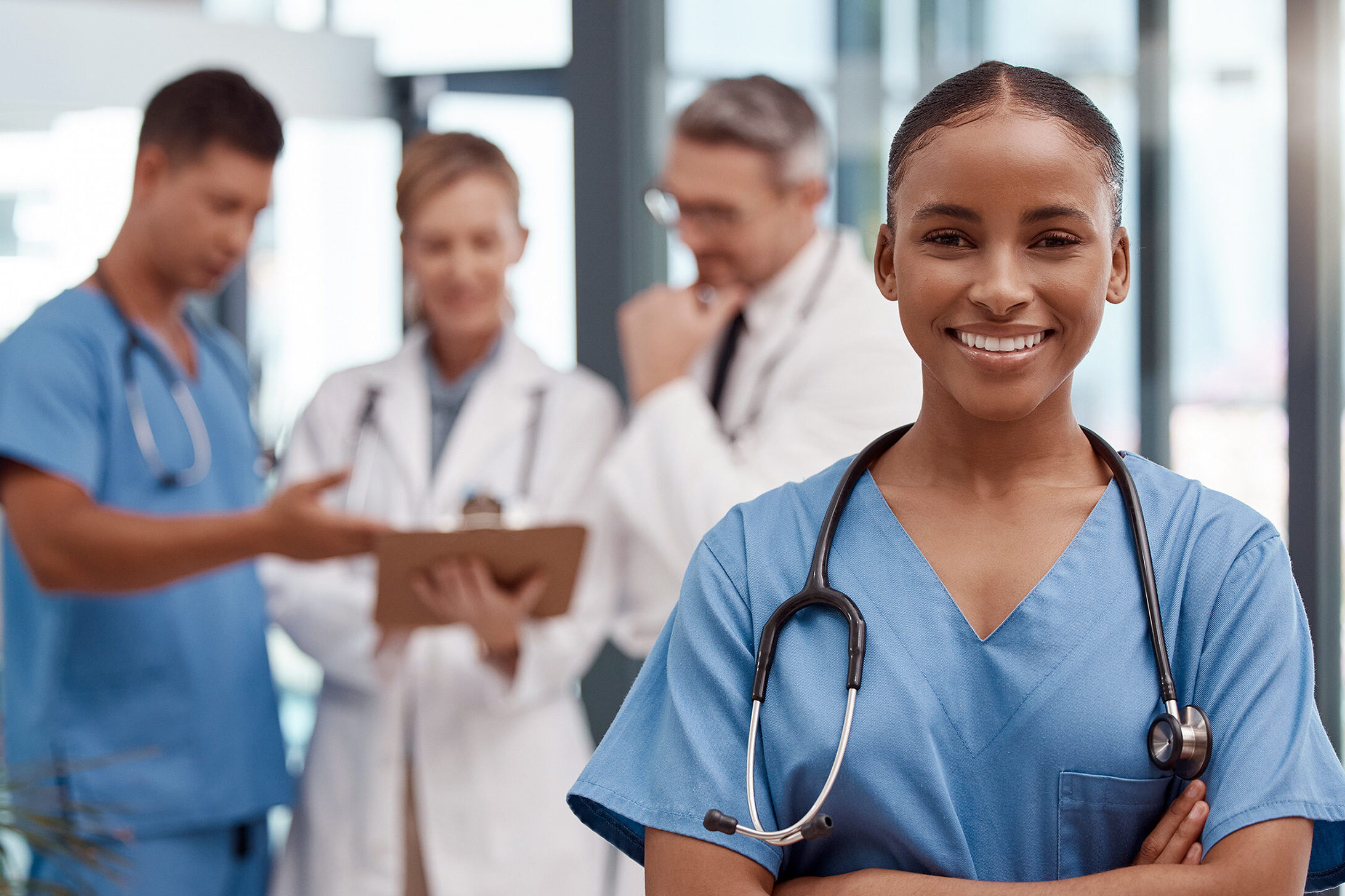 Equipe Hospitalar. Médico Do Grupo De Enfermeiros. Profissionais